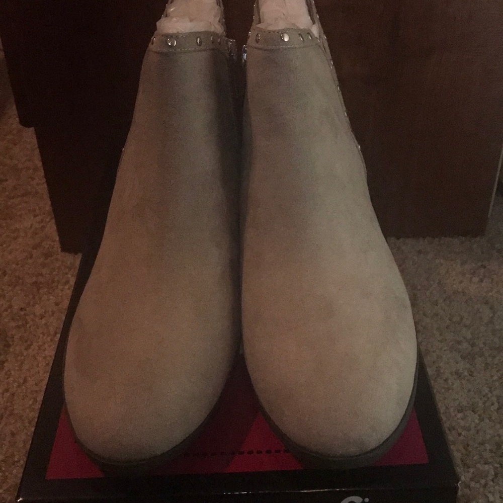 Booties by Sam Edelman - Picture 2 of 3